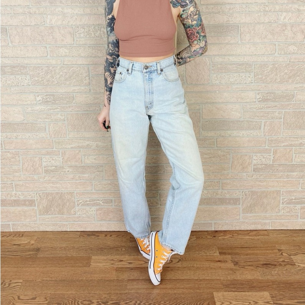 Levi's 540 Worn Vintage Jeans / Size 30 31